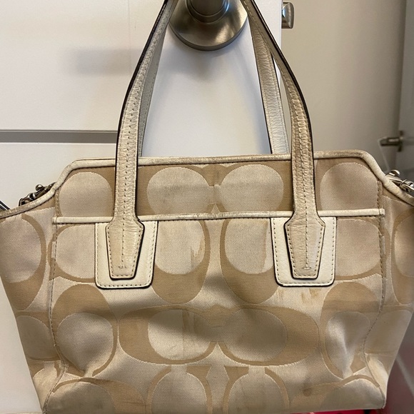 Coach crossbody purse - Picture 2 of 3